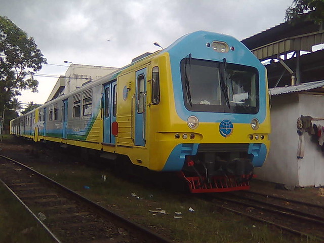 Mengenal Kereta-Kereta Komuter di Indonesia