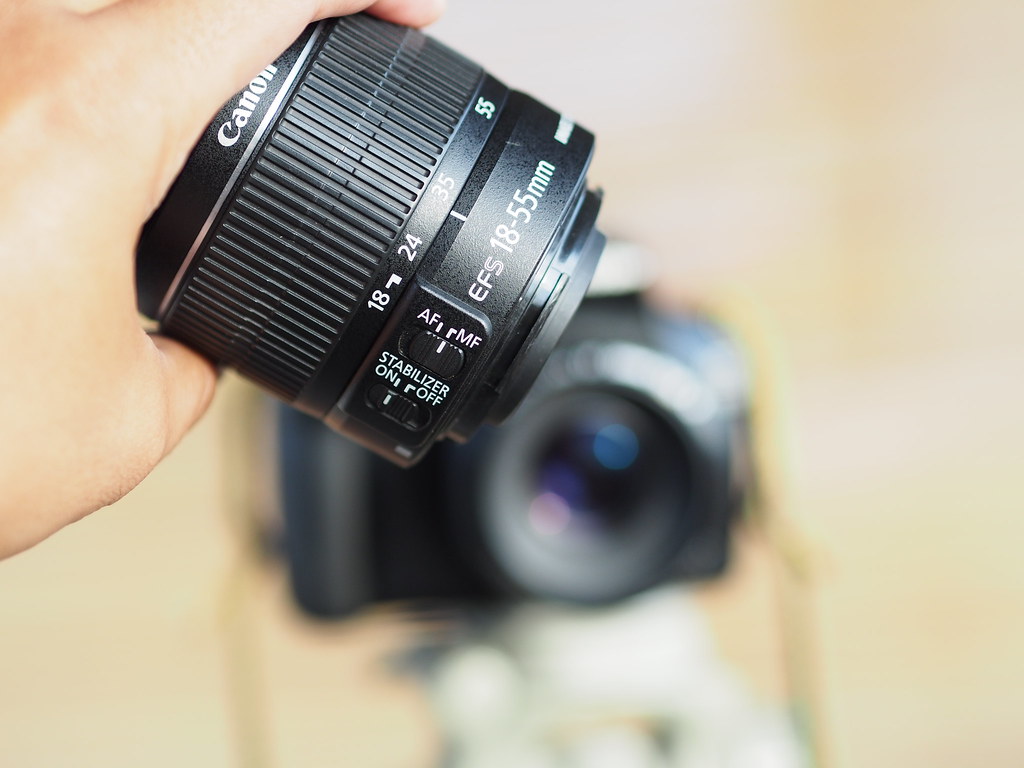 &#91;WTS&#93;CANON EOS 1100D + Kit + 50mm