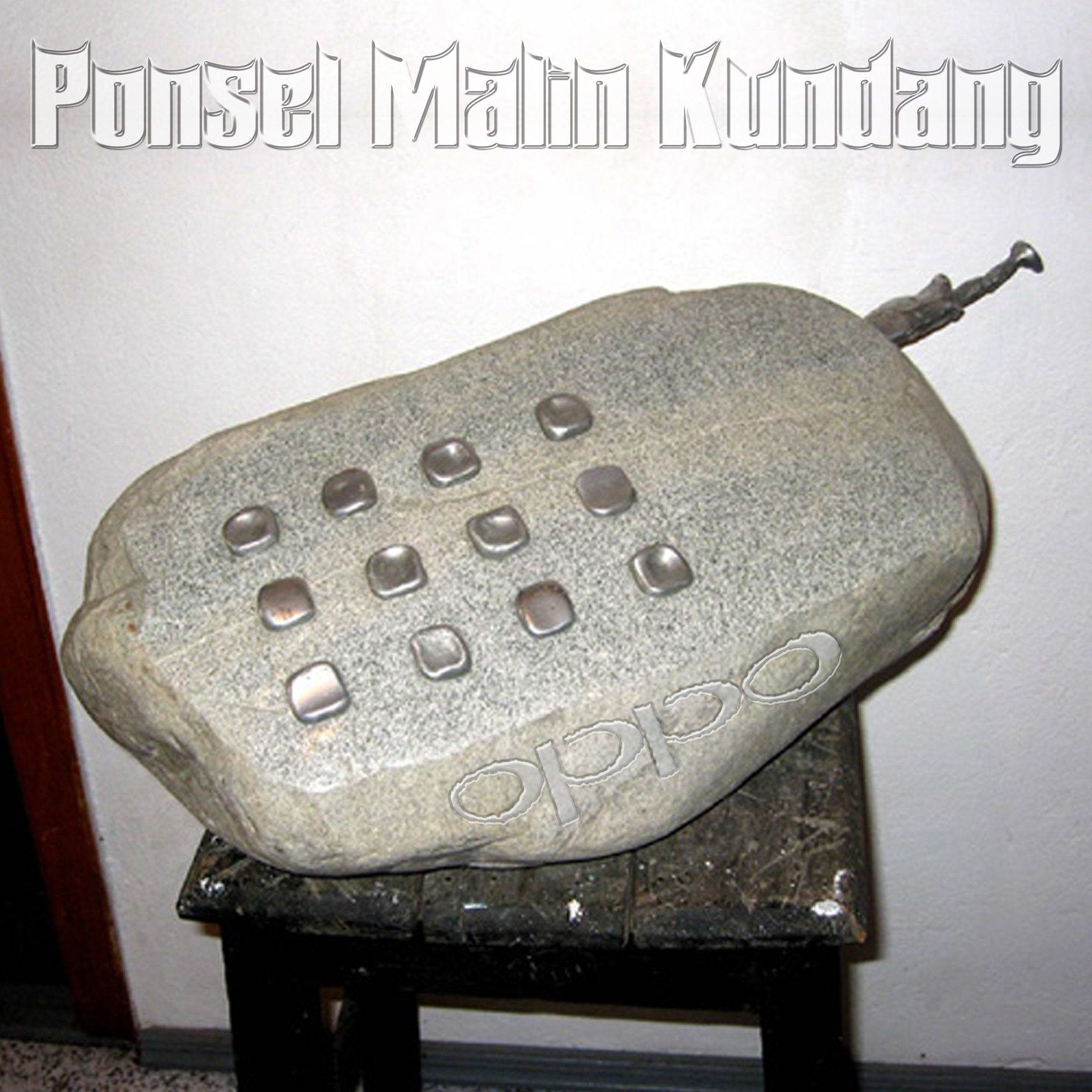 PONSEL MALIN KUNDANG