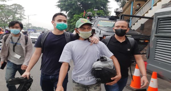 Habib Rizieq Dikawal Barracuda Brimob, Suasana Tegang, Ada yang Membawa Anak Panah