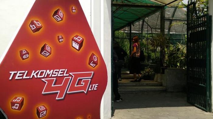 Beli Pulsa Lewat Bank Kena Biaya Rp 1.500