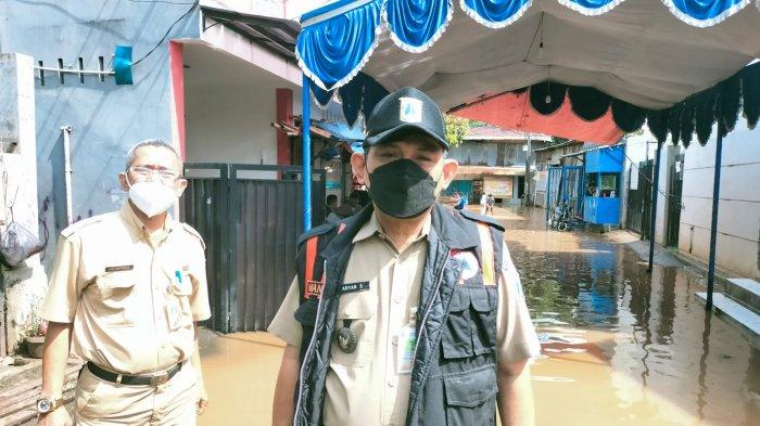 Warga Jakarta Mendadak Kebanjiran saat Gelar Khitanan, Tamu Kebasahan, Motor Kelelep