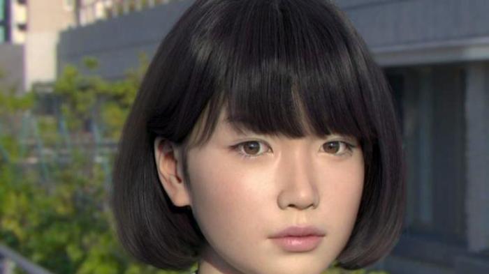 Coba Perhatikan, Ada Sesuatu yang Aneh Dari Sosok Gadis Jepang Ini