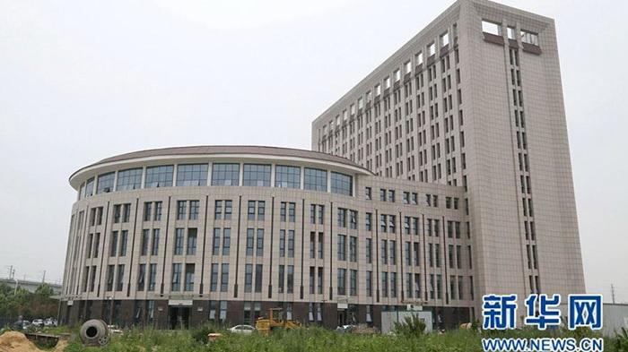 Meski Sudah Dilarang, Gedung Berbentuk Toilet Kadung Dibangun di China