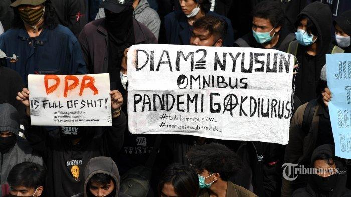 Jokowi 1 Suara, Makin Banyak Gubernur Tolak UU Ciptaker, Khofifah Susul Ridwan Kamil