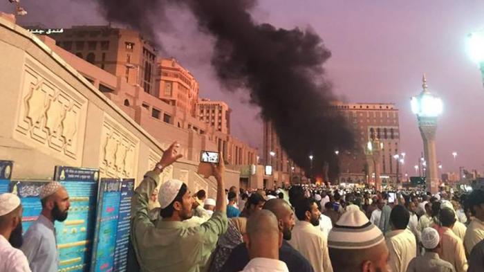hot-news-ledakan-bom-bunuh-diri-di-masjid-nabawi-madinah