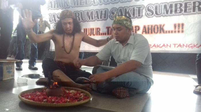 kerahkan-dukun-agar-ahok-ditangkap-kpk-eh-malah-sanusi-ditangkap-duluan