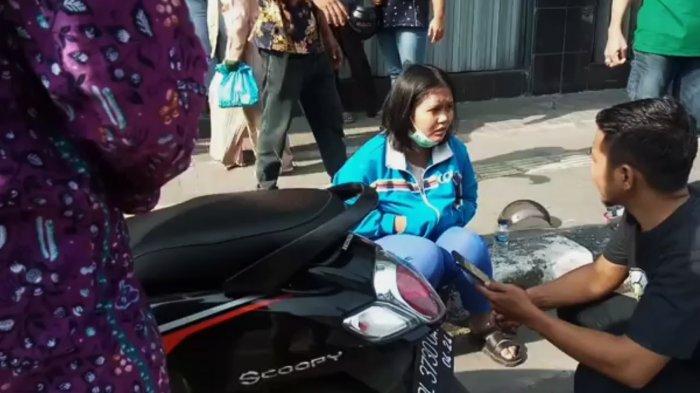 Aksi Wanita Kejar Perampok Sambil Lawan Arus Hingga Tabrak Mobil di Gatot Subroto