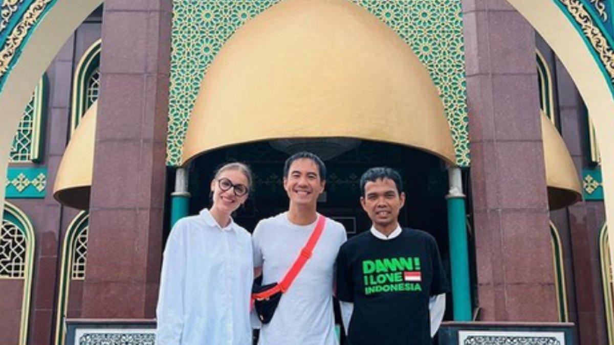 Bak Sahabat Karib, Daniel Mananta Akrab Liburan Bareng Ust Somad, Istri Ikut Diajak