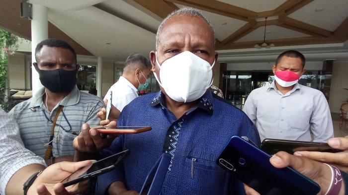 Mathius Awoitauw Masuk Bursa Bakal Capres: Surya Paloh Ingin Presiden Rambut Keriting