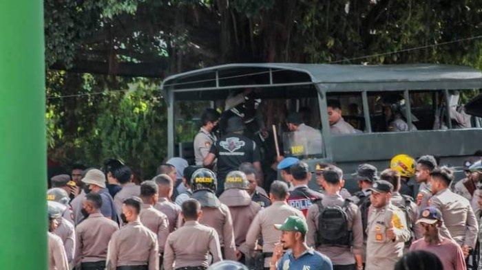Bintang Kejora Berkibar di Kampus Papua saat Demo, 13 Mahasiswa Ditangkap Polisi