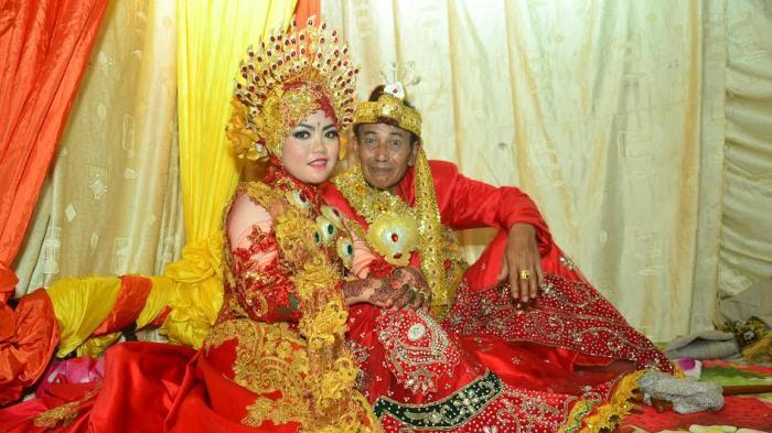 Minta Cerai, Ini Alasan Istri Kakek Nasir yang Baru Berusia 18 Tahun