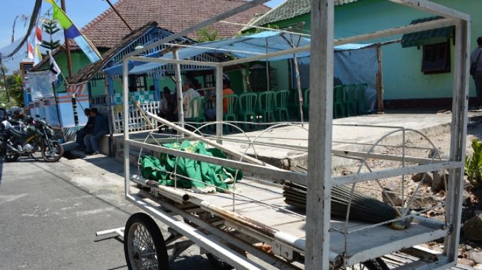 Cinta Ditolak Penyanyi Campursari Akhirnya Bakar Diri