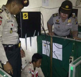 Tipe Tipe Agan Kalo Lagi Di Warnet