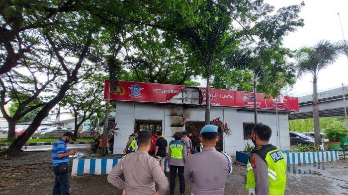 Pos Lalu Lintas di Flyover Makassar Dilempar Bom Molotov