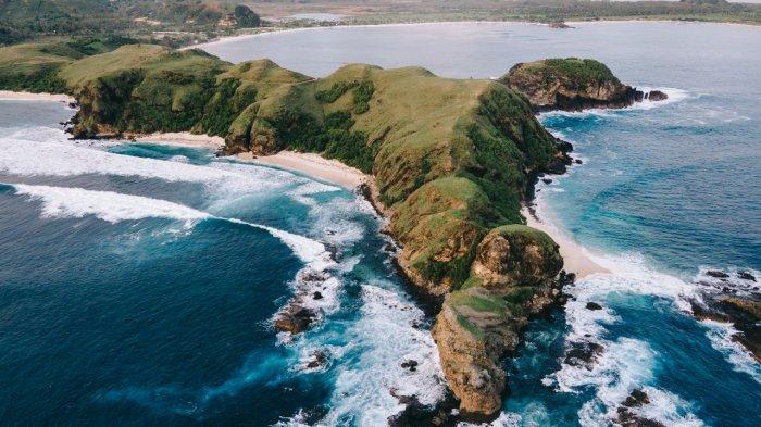 Sambil Nonton MotoGP, Kunjungi 6 Destinasi Wisata yang Memukau di Mandalika yuk!
