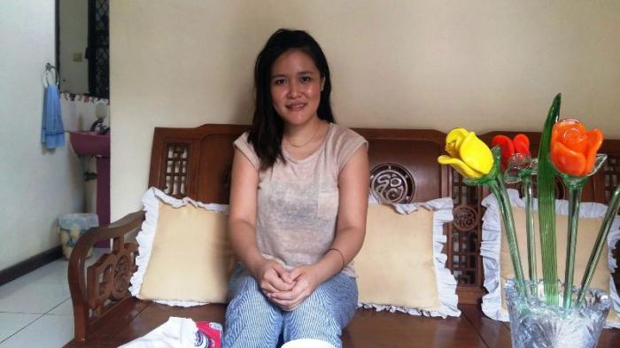 di-dalam-tahanan-jessica-sendirian-tidur-di-kasur-tipis-tanpa-sprei-dan-selimut