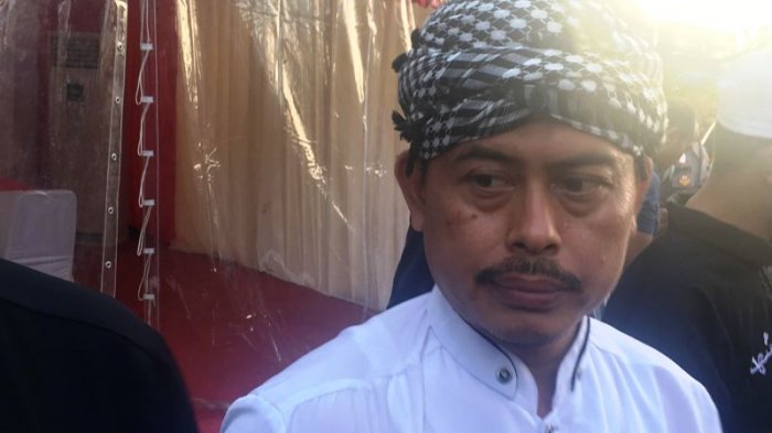 Bendera PDIP Dibakar Massa, Ketua PA 212: Tidak Usah Lebay