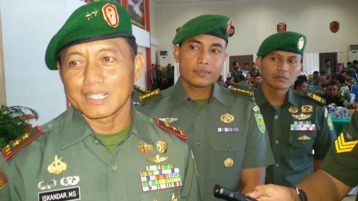 &#91;WARNING&#93; Perwira TNI tak Bisa Menembak Siap-siap Dicopot