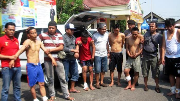 perampok-ini-bagikan-25-persen-hasil-rampokkannya-untuk-menyantuni-anak-yatim-piatu-d