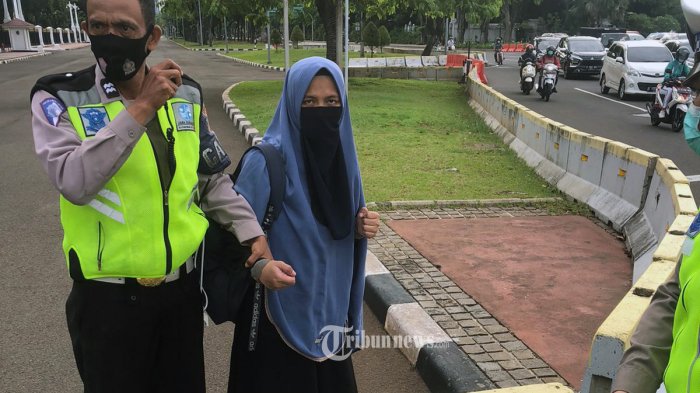 Sosok Siti Elina, Wanita Asal Koja yang Bawa Senjata Hendak Terobos Istana Presiden