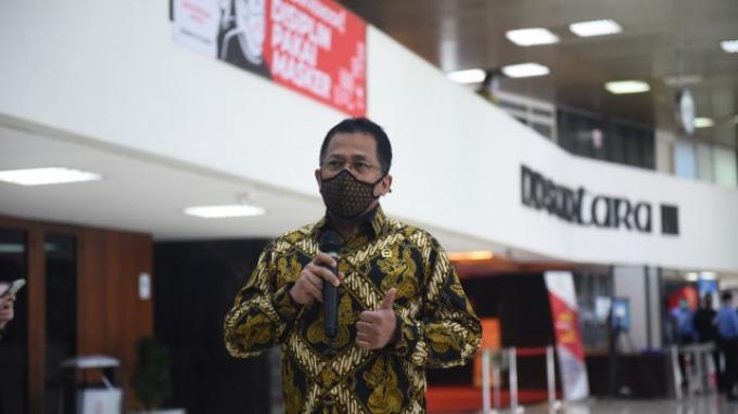 draf-uu-cipta-kerja-menyusut-jadi-812-halaman-begini-penjelasan-sekjen-dpr