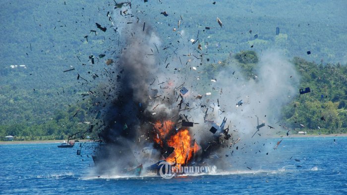 hari-sabtu-pasukan-katak-tni-al-akan-musnahkan-6-kapal-pencuri-ikan-asal-vietnam
