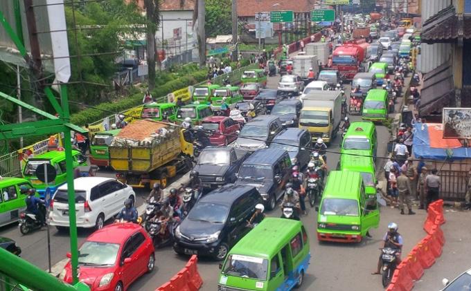 berbagai-pandangan-negatif-sebagai-sesama-pengguna-jalan-raya-agan-yang-mana