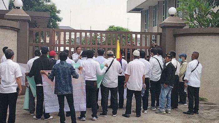 Puluhan Pendeta di Tanjung Priok Nyaris Baku Hantam dengan Pengurus Gereja