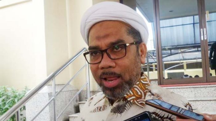 Santai Dikatain Teroris, Abdullah Hehamahua: Ngabalin Lebih 'Teroris' Ketimbang Saya