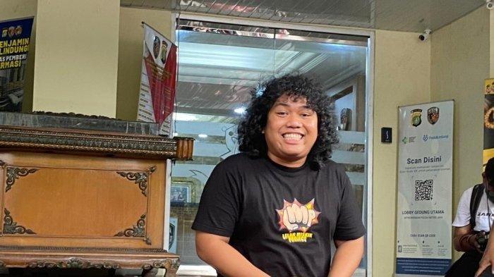 Viral Jeje Slebew Marah Minta Orang untuk Minggir, Komentar Marshel Widianto Disorot
