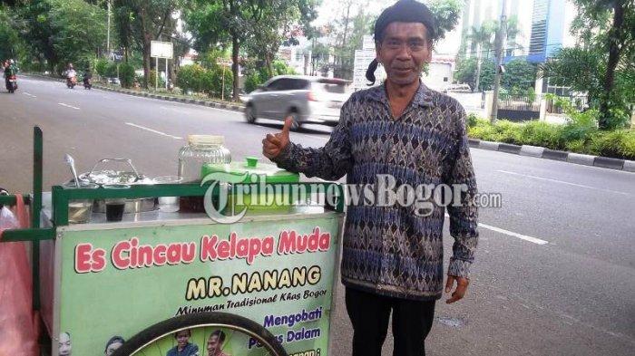 sosok-mr-nanang-penjual-cincau-di-bogor-yang-viral-karena-jago-bahasa-asing