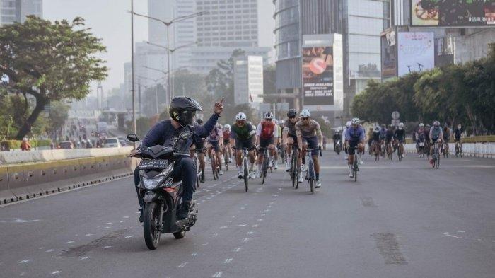 Fakta Pemotor Pelat AA Acungkan Jari Tengah ke Pesepeda, Wagub DKI Beri Tanggapan