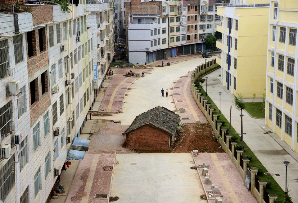 Rumah dengan Lokasi Unik Gegara Ego