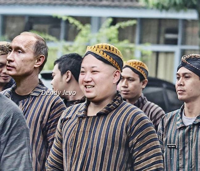 Editan pesohor dunia pakai baju adat ini bikin kamu nggak nyangka