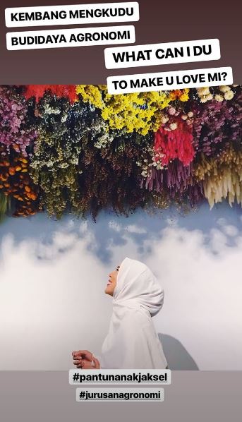 Pantun lucu ala anak Jaksel ini bikin kamu ketawa ngakak