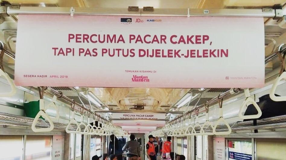 Tulisan soal mantan di KRL ini bikin nyesek buat yang baru putus