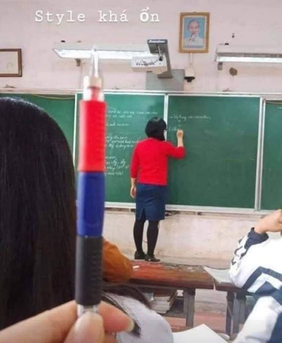 Momen nggak sengaja busana guru mirip alat tulis, mau ketawa takut dihukum