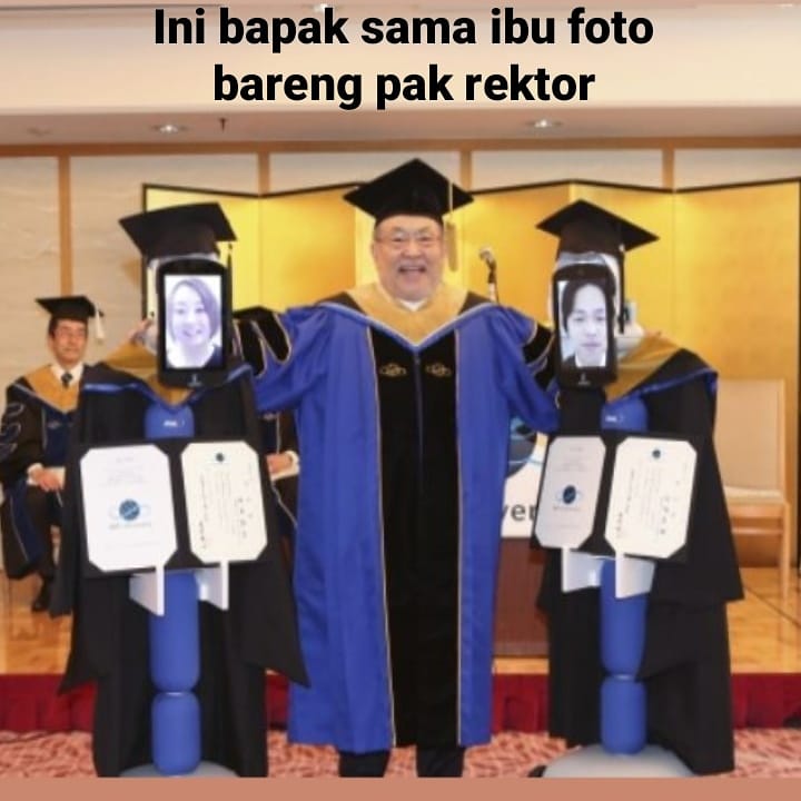 10 Meme Wisuda Lockdown Ini Bikin Miris