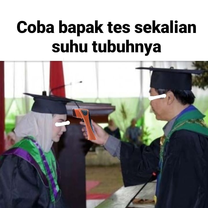 10 Meme Wisuda Lockdown Ini Bikin Miris