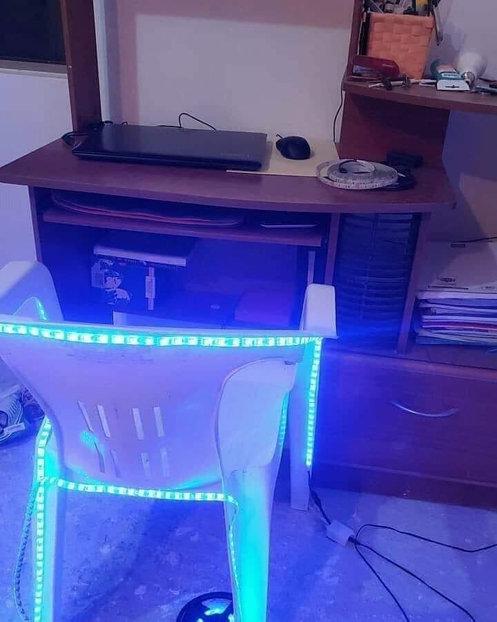Kumpulan Foto Lucu Teknologi Versi Low Budget