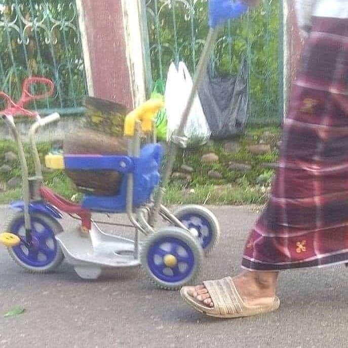 Kumpulan Foto Lucu Teknologi Versi Low Budget