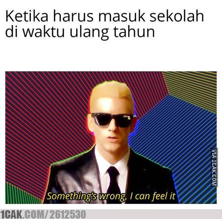 Meme lucu hari ulang tahun waktu tiup lilin, bikin kamu ketawa ngakak