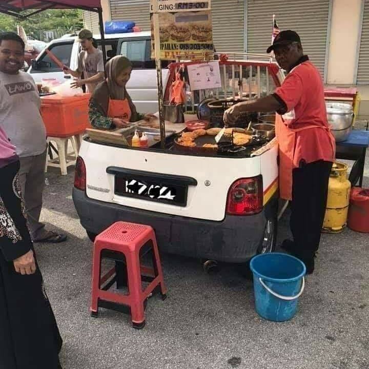 Keren Banget! Sulap Mobil Mini Jadi Food Truck
