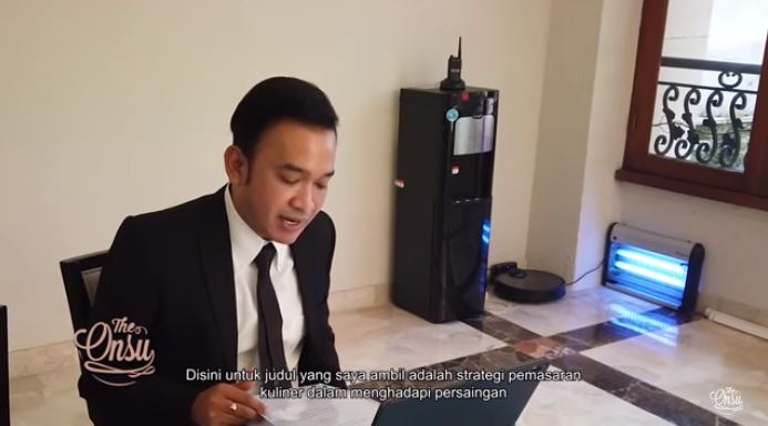Ruben Onsu Jalani Sidang Proposal Virtual, Pake Sendal Lho!