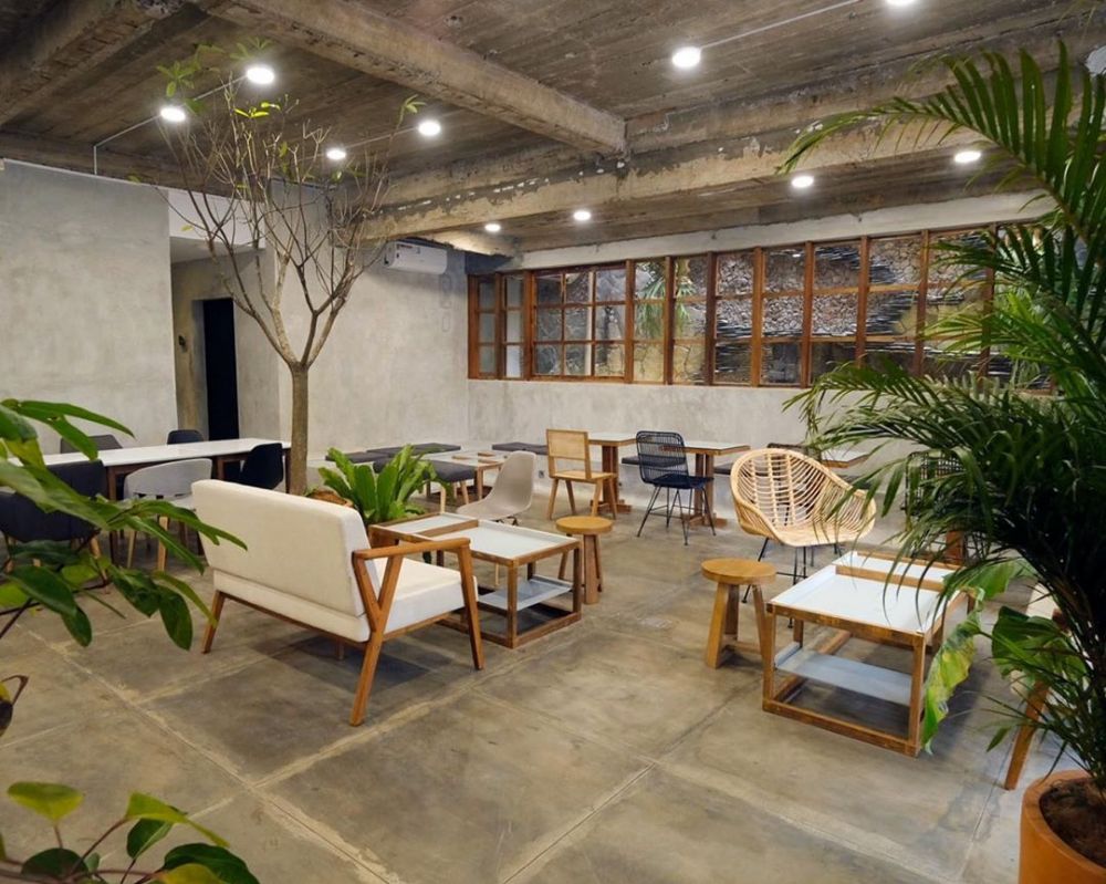 8 Artis Cantik Pemilik Bisnis Coffee Shop, Tempatnya Kece Abis