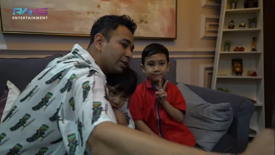 LAGI VIRAL DI TIKTOK! RAFATHAR BERTEMU 'KEMBARANNYA' YANG TERPISAH