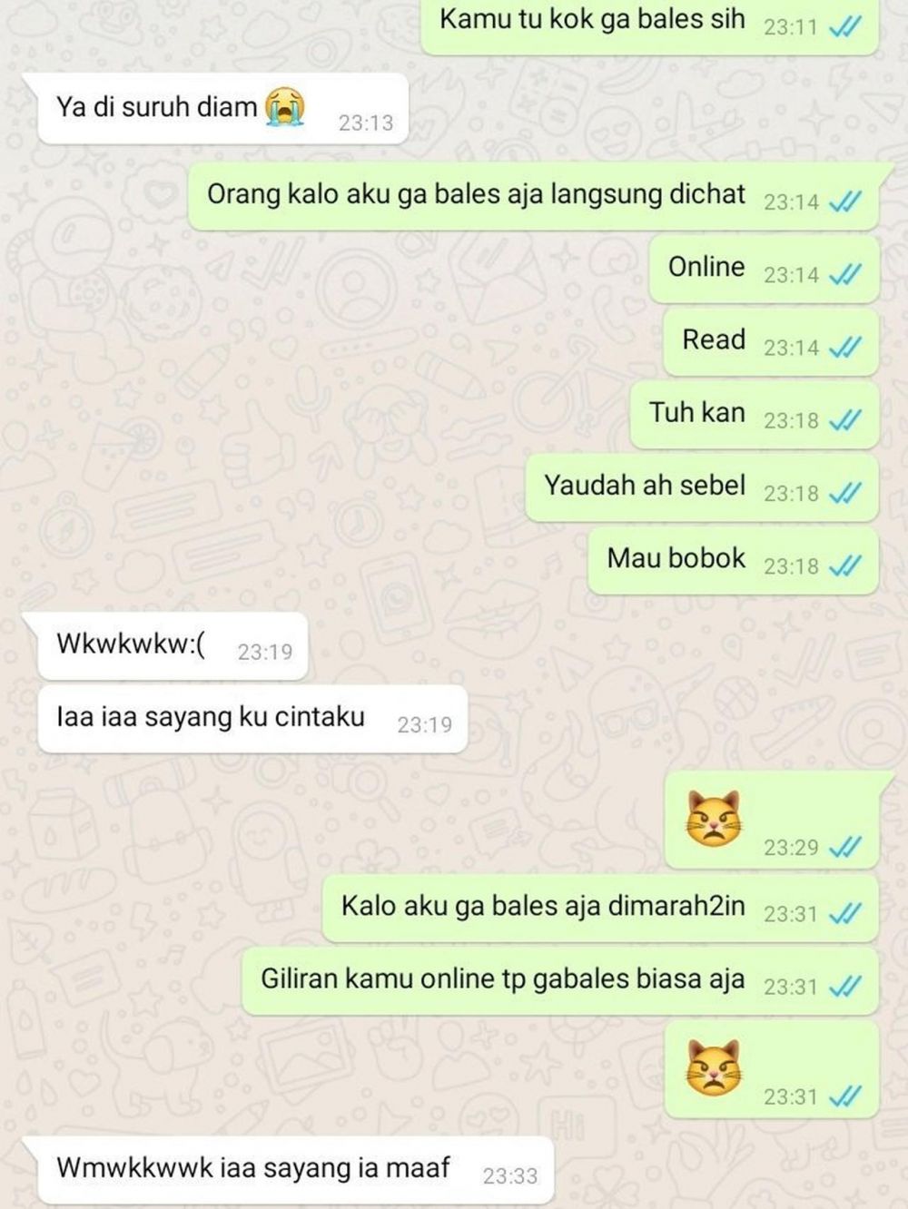 Chat sama cewek pas PMS ini bikin cowok harus berpikir keras