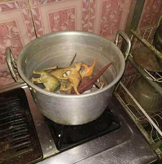 KRATIFNYA WARGA KITA! 10 TINGKAH ISENG PAKAI BARANG DI RUMAH