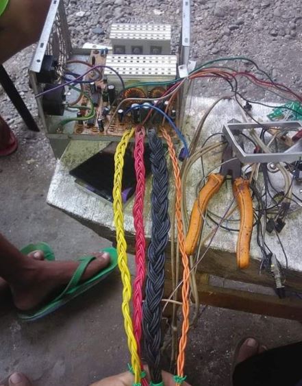 Potret lucu karya tukang reparasi komputer ini bikin tepok jidat